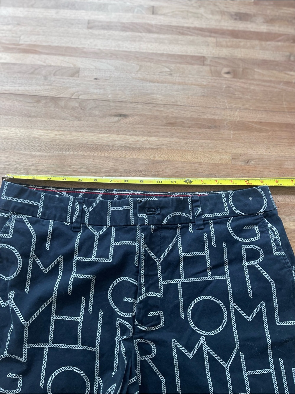 Tommy Hilfiger TH Flex | 5” Navy Shorts Rope Letter Print | Women’s 12 - Picture 3 of 8